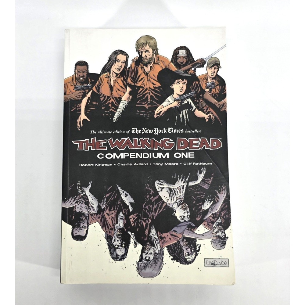 The Walking Dead Compendium Volume 1 Zombie Robert Kirkman Book Graphic Novel